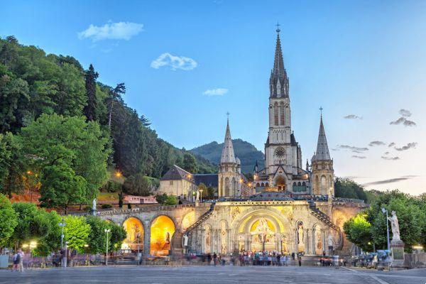 Climate in Lourdes: when to go