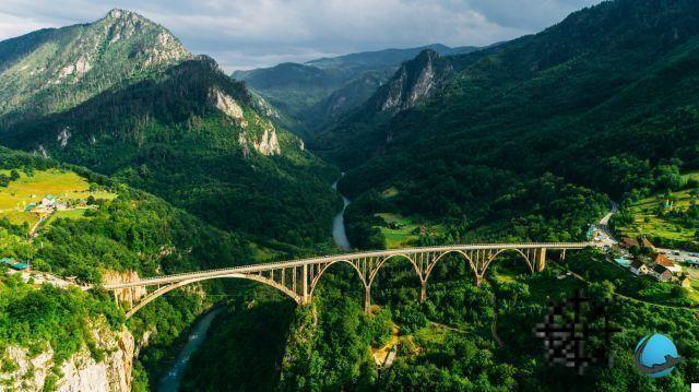 As 11 mais belas paisagens de Montenegro para você conhecer!