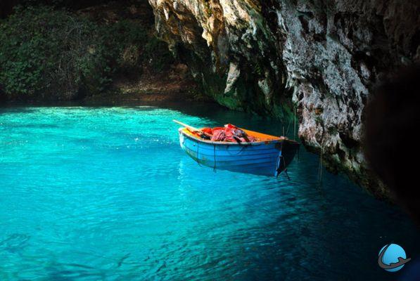 Cueva Melissani: un pequeño rincón del paraíso virgen