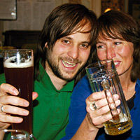 Cerveja bávara e noite de comida em Munique