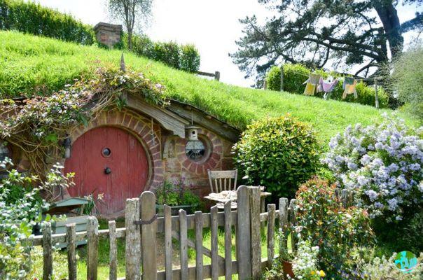 Visit Hobbiton Movie Set, the hobbit village