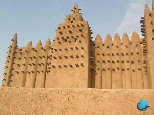 Why go to Mali? Answer the call of the desert!