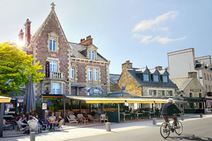 Visit Paimpol: What to do and where to sleep in Paimpol?