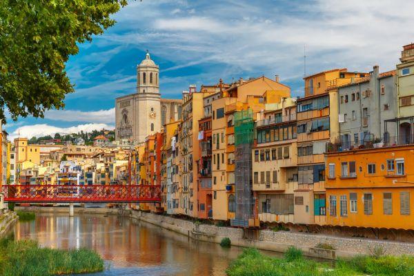 Climate in Girona: when to go