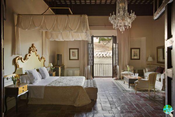 Where to sleep in Granada? Housing and neighborhoods