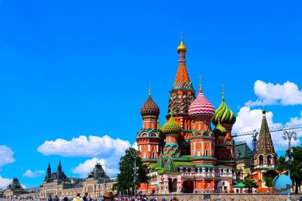 Why visit Moscow, the red?