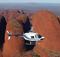 Excursão de helicóptero Uluru e Kata Tjuta saindo de Ayers Rock