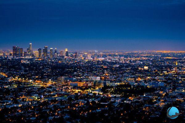 Why visit Los Angeles? Stars, beaches and shopping sprees!