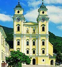 Salzburg Panoramic City Tour and Austrian Lakes and Mountains Sightseeing Tour
