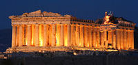 Tour nocturno de Atenas con cena tradicional con espectáculo