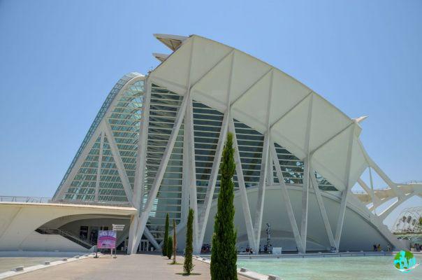Visit the City of Arts and Sciences in Valencia