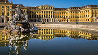 Tour de medio día en grupos pequeños del Palacio de Schönbrunn con un guía historiador