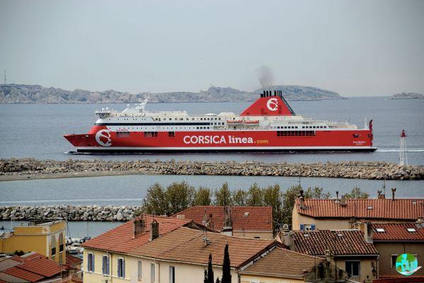 Que ferry para a Córsega?