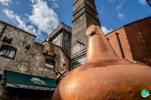 Qual destilaria visitar em Dublin?