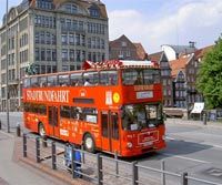 Excursão de ônibus hop-on hop-off de Hamburgo: ônibus vermelho de dois andares
