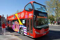 Autobús turístico en Atenas