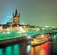 Crucero con cena nocturna de Adviento por el Rin en Colonia a bordo del MS Stolzenfels