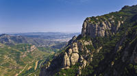 Visita guiada de medio día a Montserrat desde Barcelona