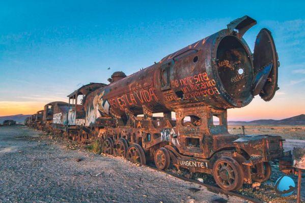 Fotos encantadoras de um cemitério de trens na Bolívia