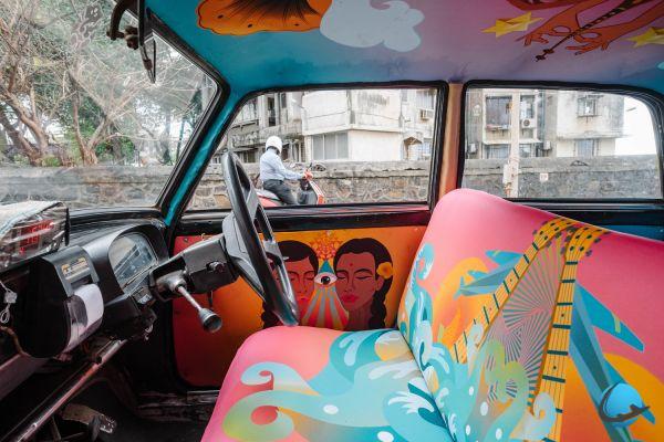 In India questi taxi sono delle vere opere d'arte
