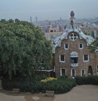 Montserrat, Gaudí y el modernismo en pequeños grupos para una excursión de un día desde Barcelona