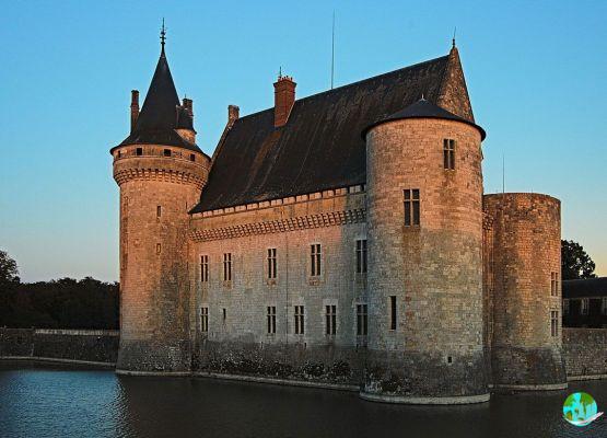 Visit the castles of the Loire